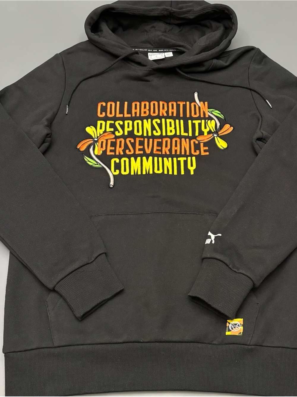 Puma Court Crush Hoodie Mens Sz S Womens M Black Embroidered Graphics pullover